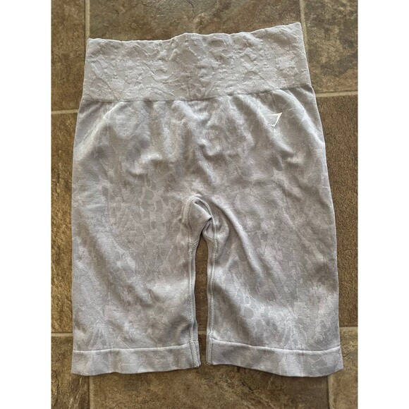 Gymshark Adapt Animal Seamless Cycling Shorts Butterfly Grey Size Medium - Picture 3 of 8